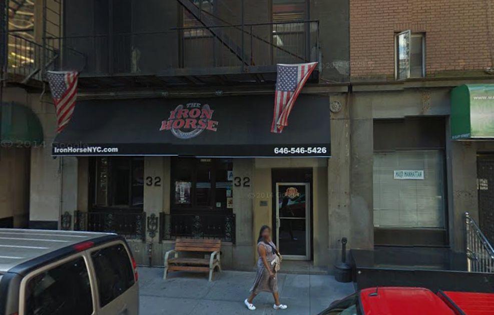 NYC Bar Gets 1-Star Review on Yelp, And Owner Tears It Down in Viral Response