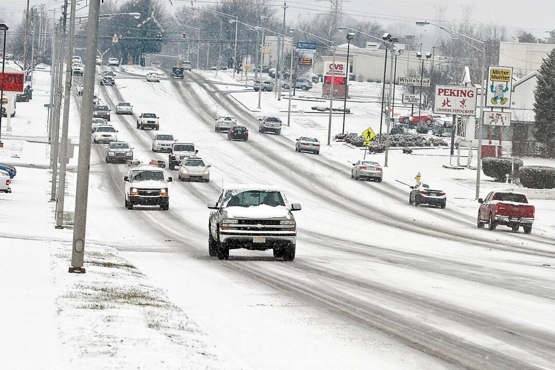 South, East Brace for Big Storm, Significant Snowfall