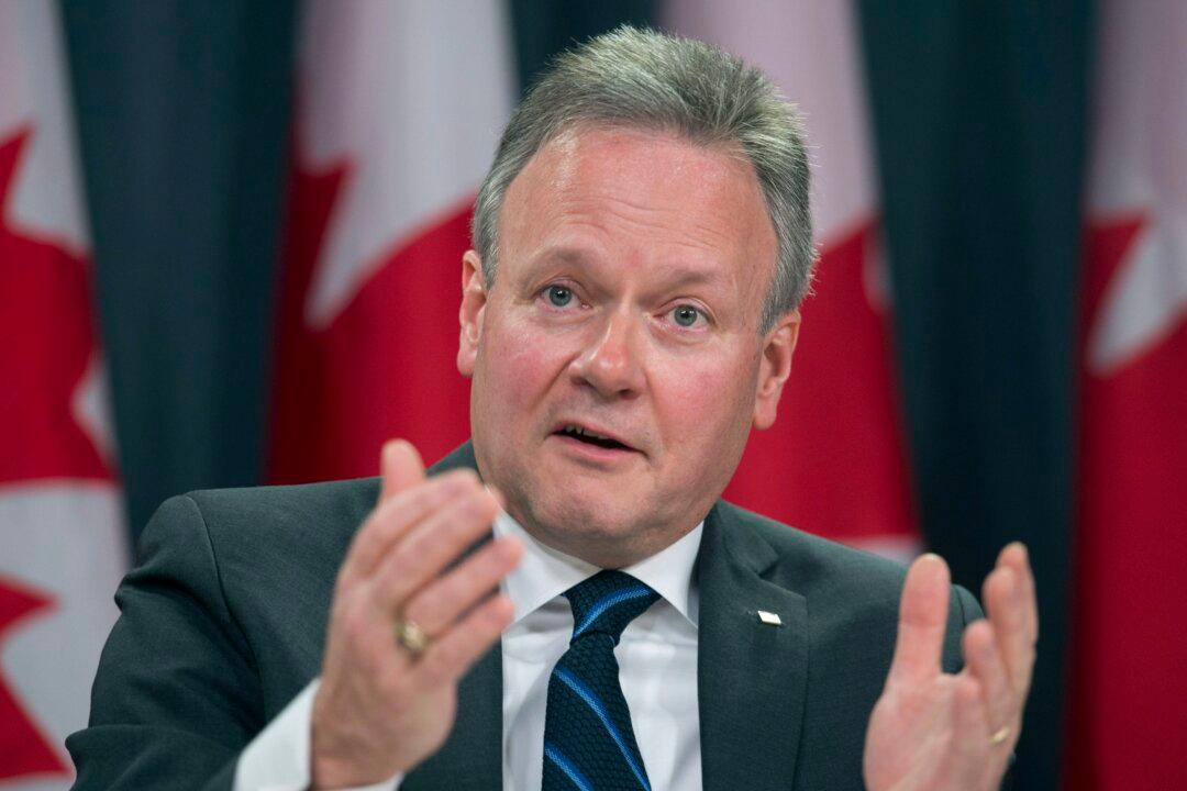 Bank of Canada Holds Key Rate at 0.50% in Close Call