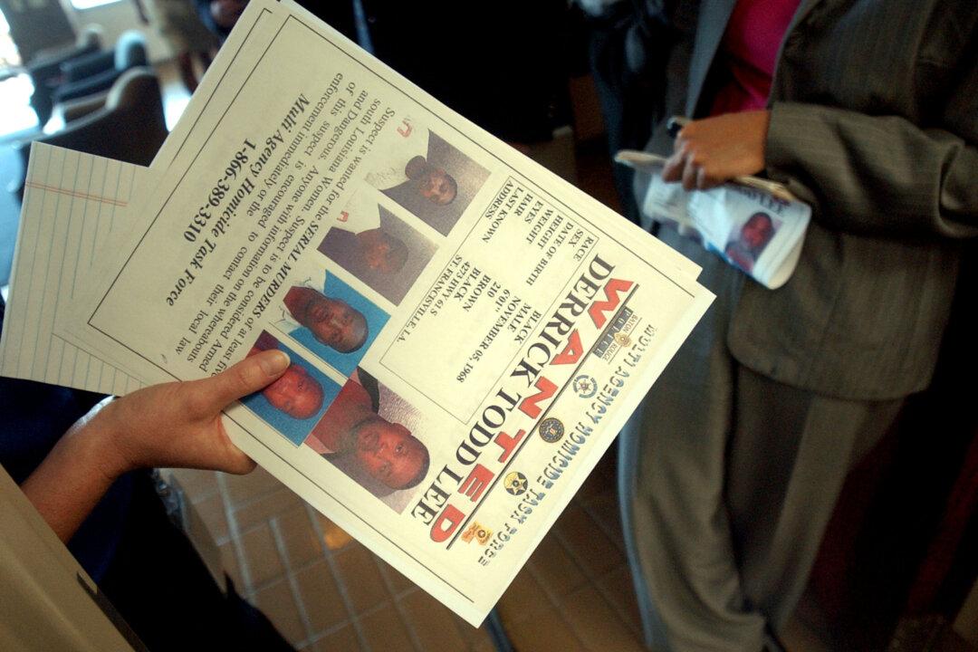 Louisiana Serial Killer Derrick Todd Lee Dies in Hospital