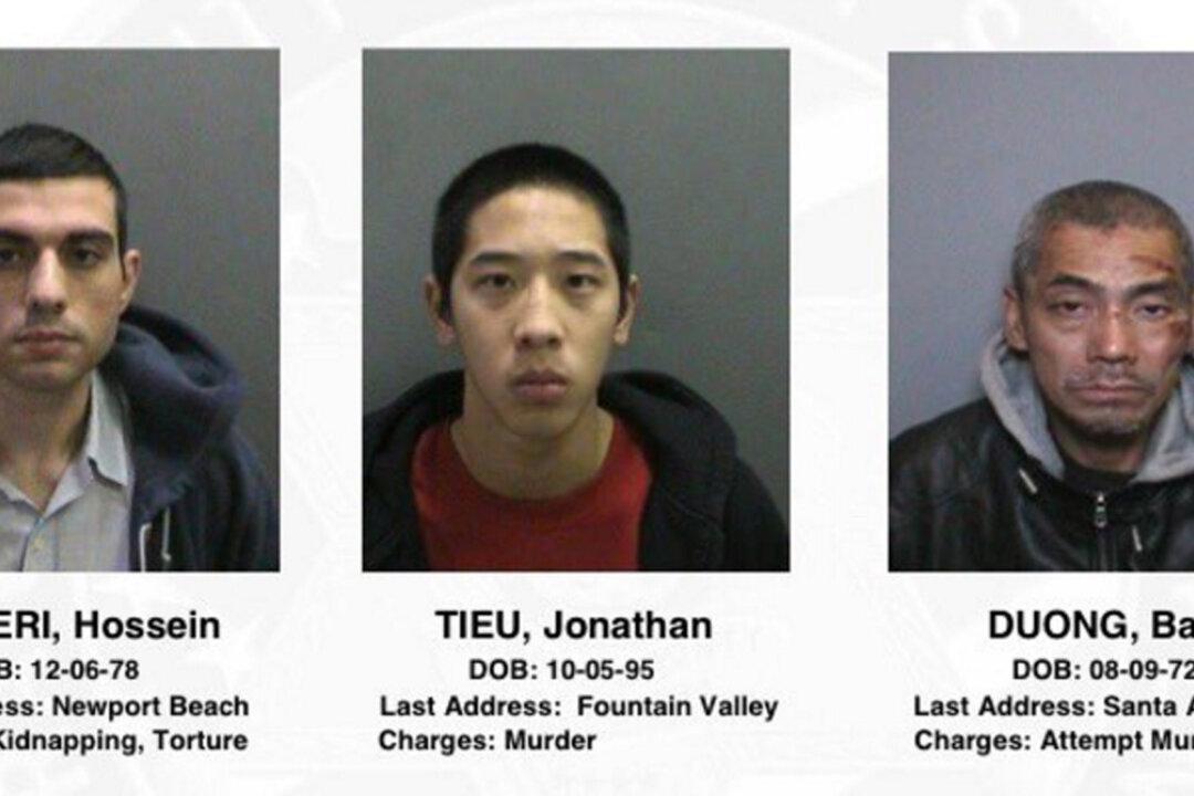 3 Inmates Rappelled From Roof to Escape California Jail, Whereabouts Unknown