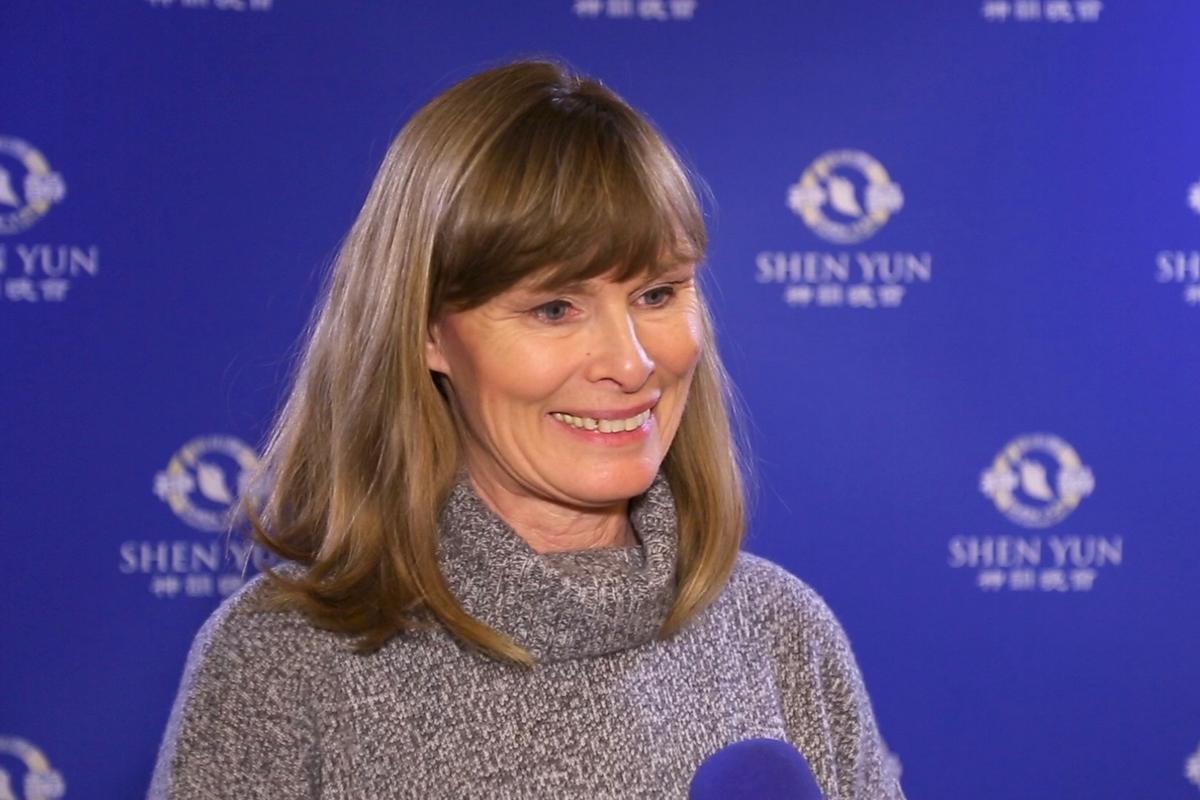 Former Dancer Impressed by Story-based Dances in Shen Yun