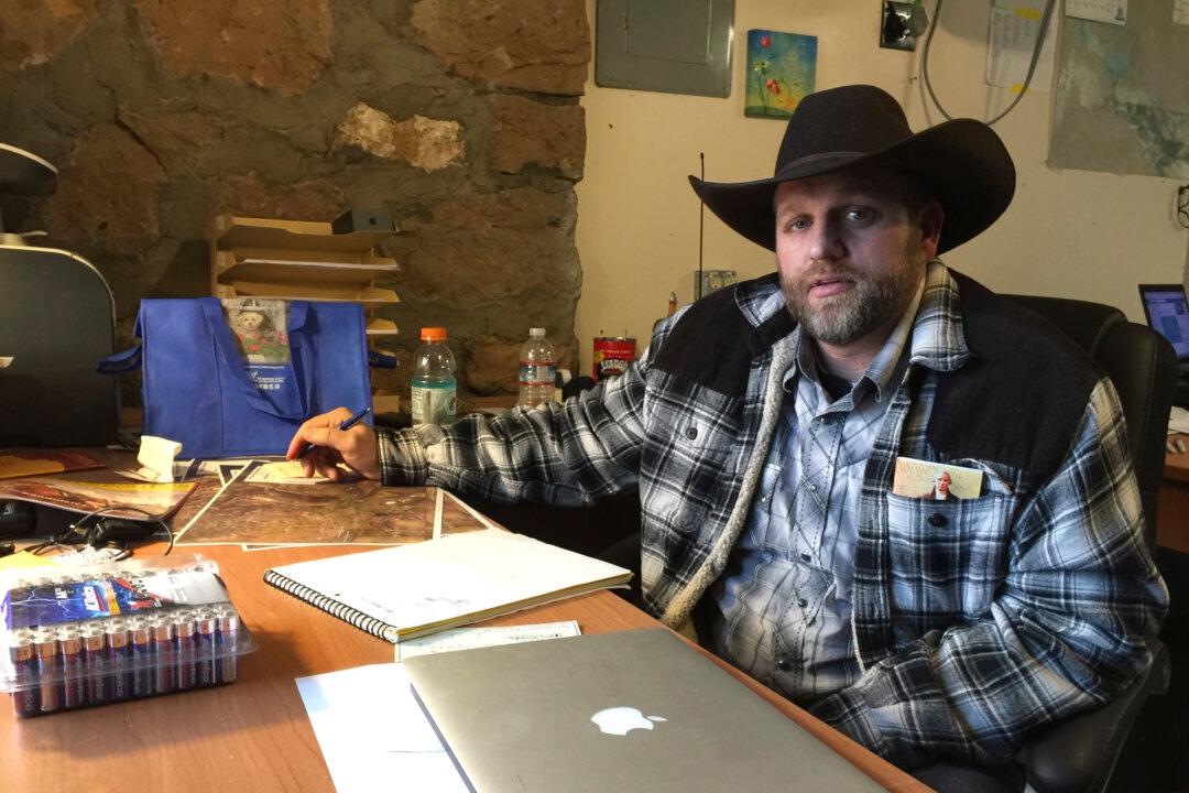 Oregon Armed Group Plans Event to Renounce Federal Land Policy