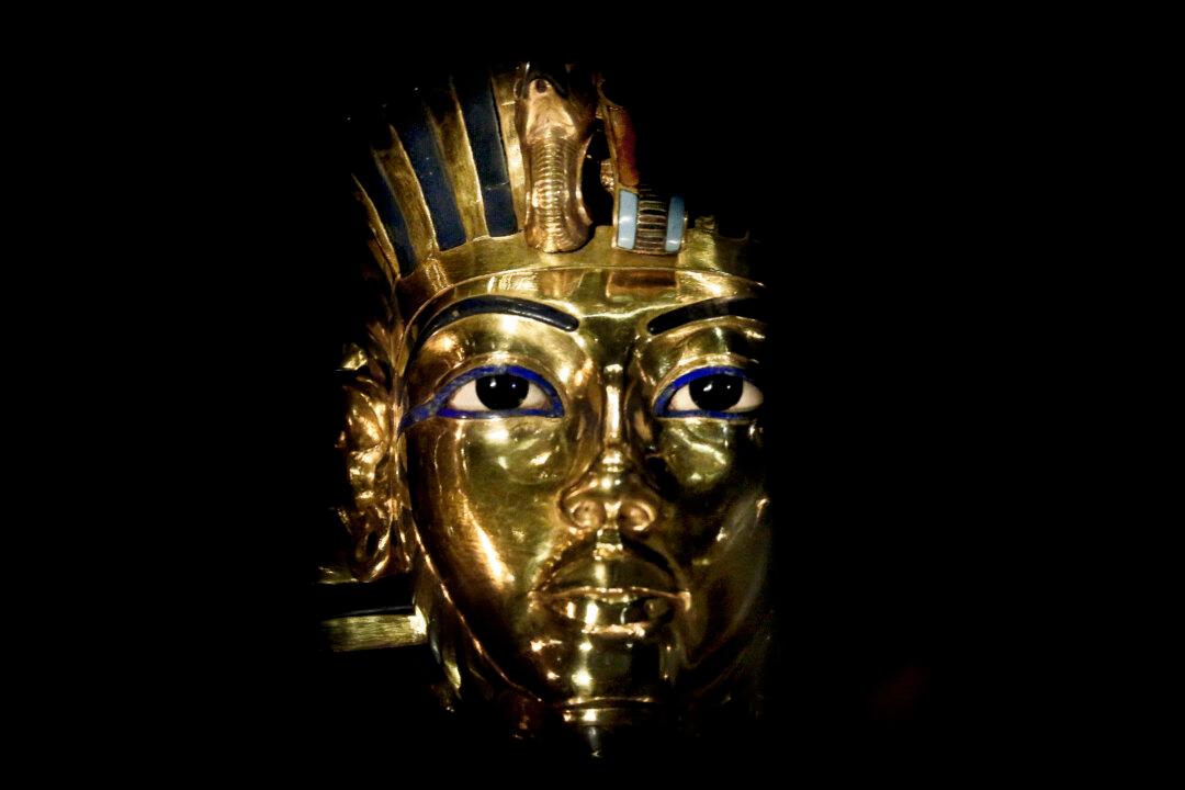 Botched Repair of King Tutankhamun Mask Leads Prosecutors to Charge Eight