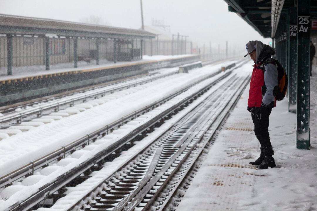New York City Travel Ban Lifted as MTA Buses and Trains Resume Service