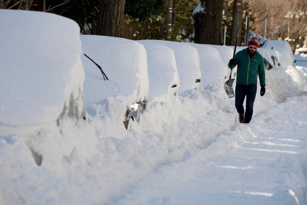 Snow Response in DC, NYC Comes Down to Money, Manpower