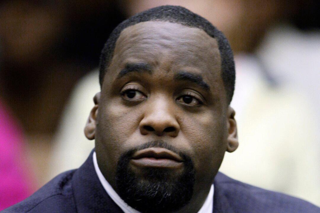 Ex-Detroit Mayor Kwame Kilpatrick Claims Michigan Governor Has Known of Flint Water Crisis for Years