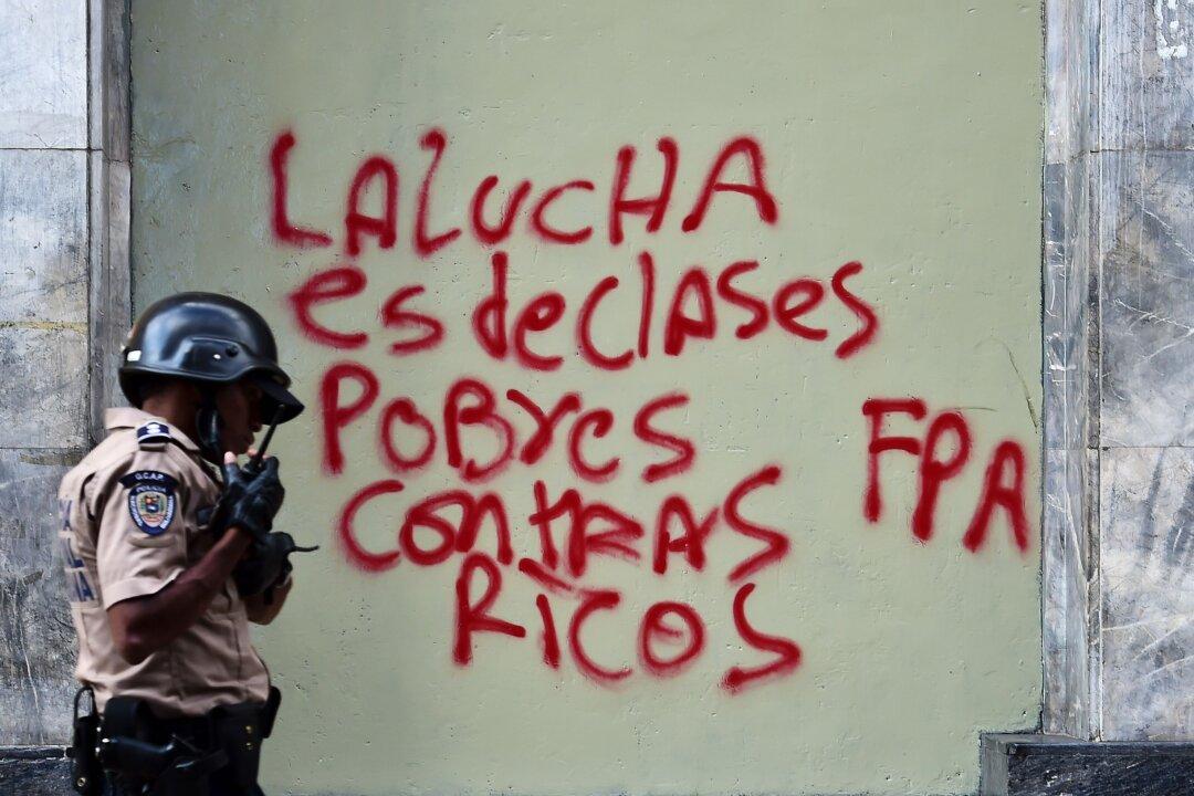 Venezuela’s Maduro Admits Economic ‘Catastrophe’