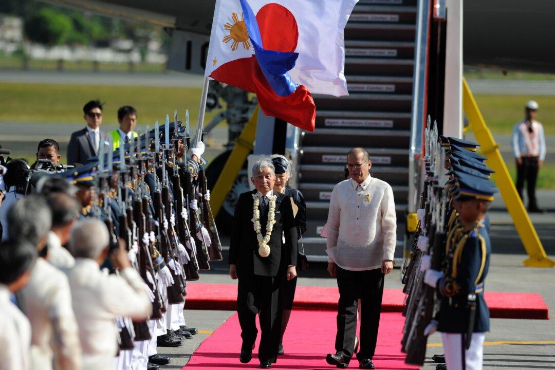 Philippine Leader Welcomes Japan’s Emperor as Ties Blossom