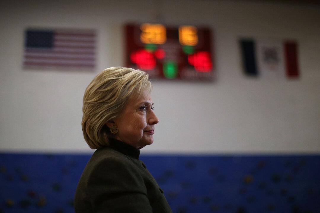 #ImNotKiddingMaddi Trends, Turns Into a Meme After Hillary Clinton Email Asks for $1