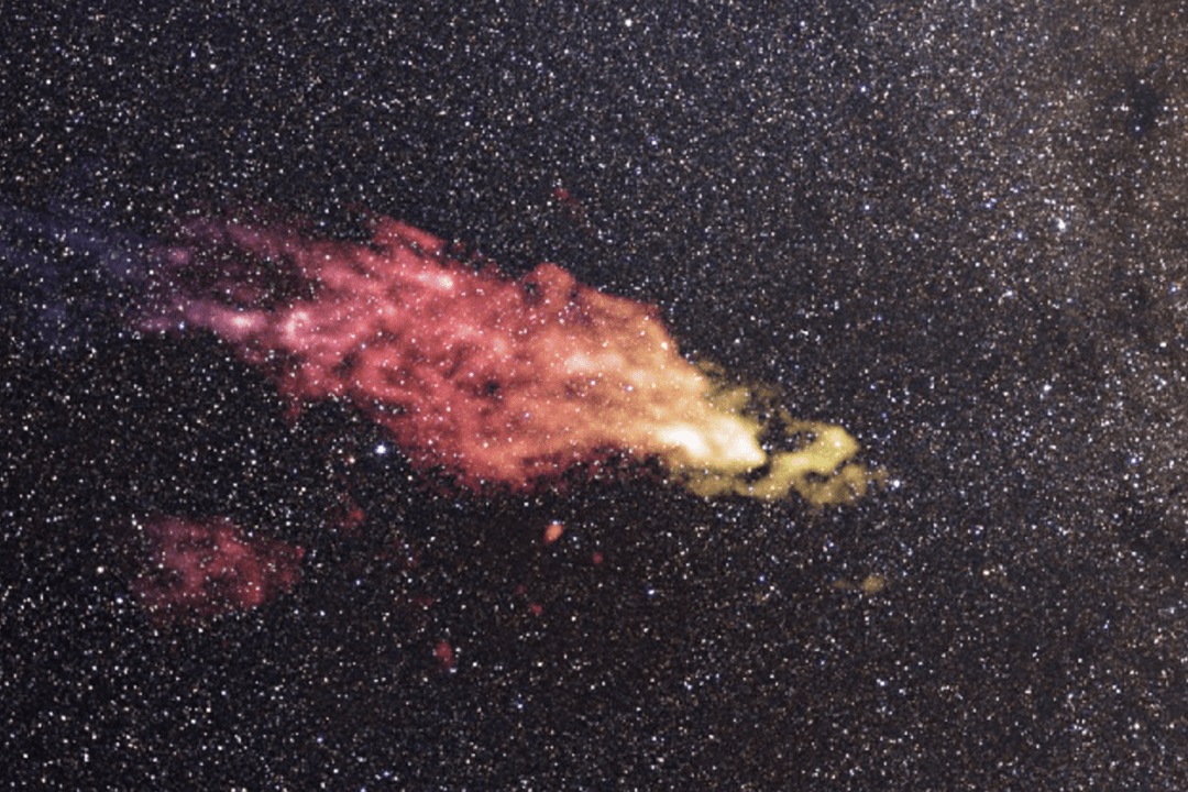 A Giant Gas Cloud Is Racing Toward the Milky Way at 700,000 Miles per Hour