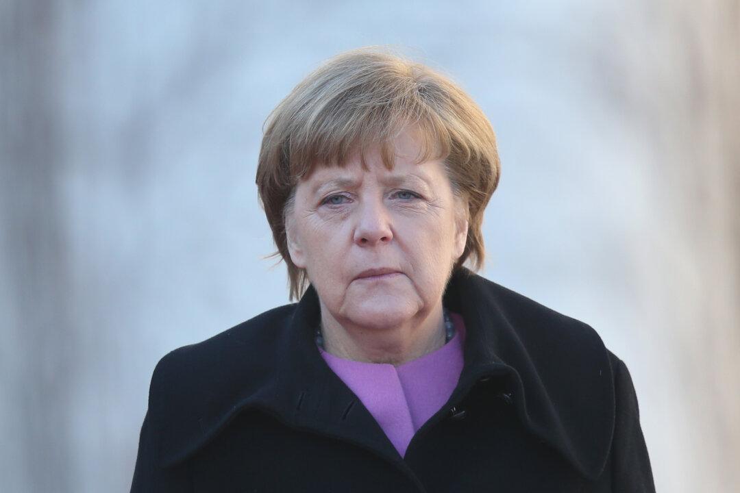 Angela Merkel: Syrian Refugees Expected to Go Back Home After War Ends