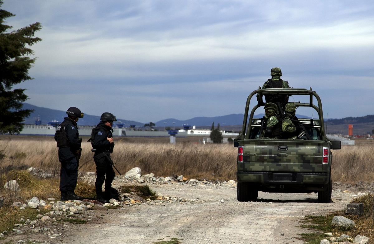 24 Sinaloa Cartel Members Arrested in US-Mexico Border Raid