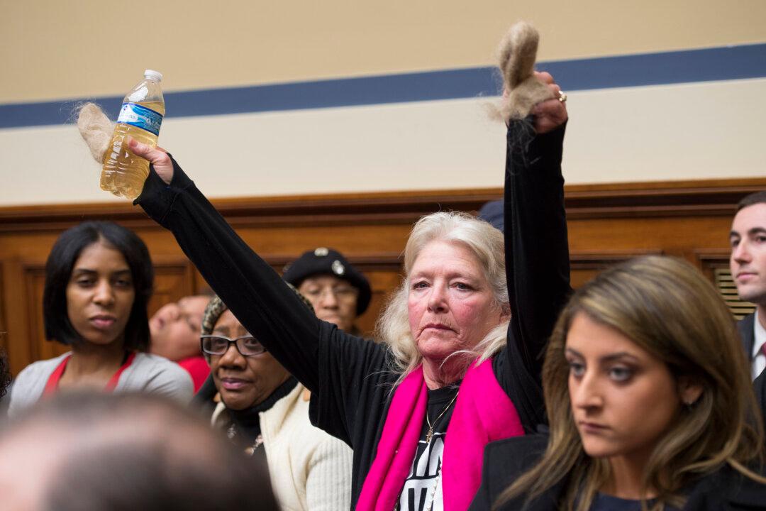 Flint Crisis Reaches Capitol Hill, and It’s a Blame Game