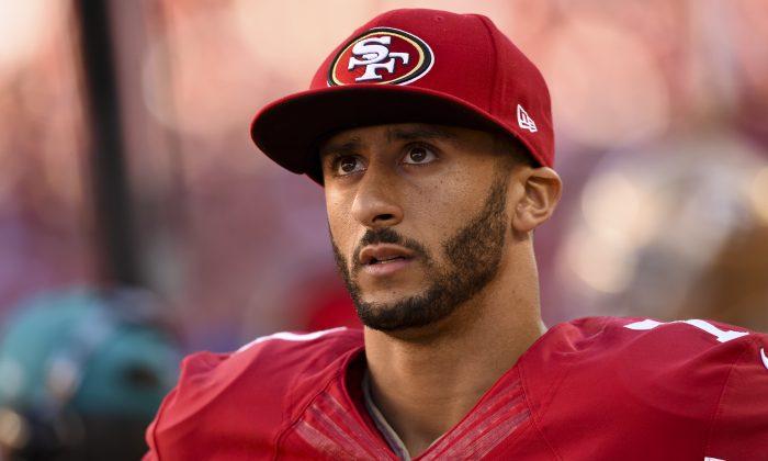 Amid National Anthem Controversy, Kapernick Criticized For Wearing Fidel Castro T-Shirt