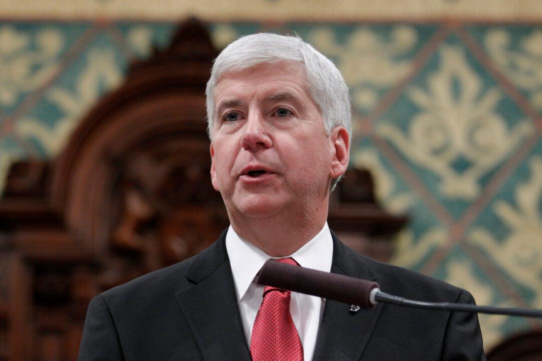Gov. Rick Snyder Calls for $30M in State Help for Flint Water Bills