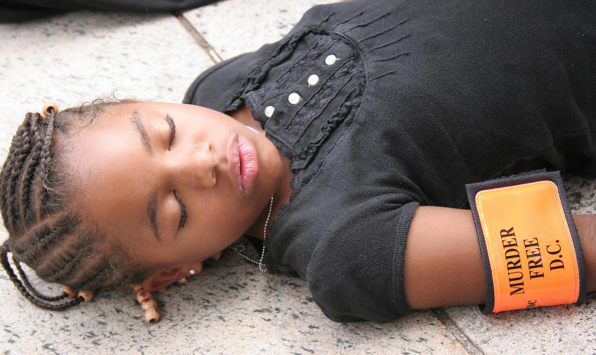 Washington DC Council Passes Bill to Give Residents $9,000 Cash Not to Commit Crime