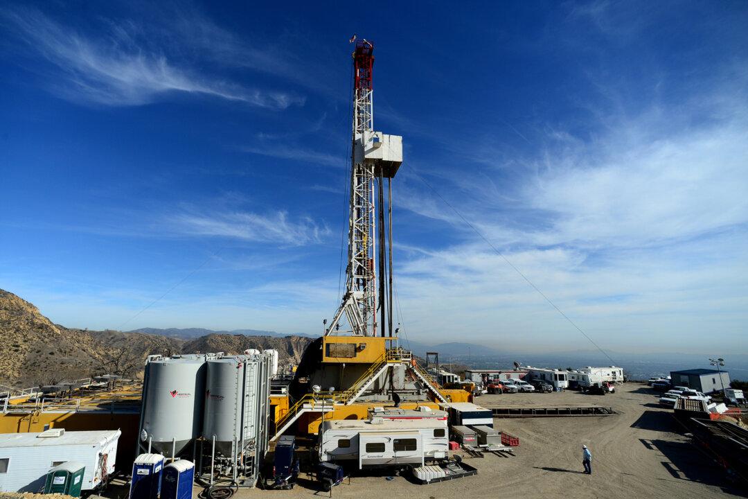 Massive LA-area Gas Leak Could Be Capped in a Week