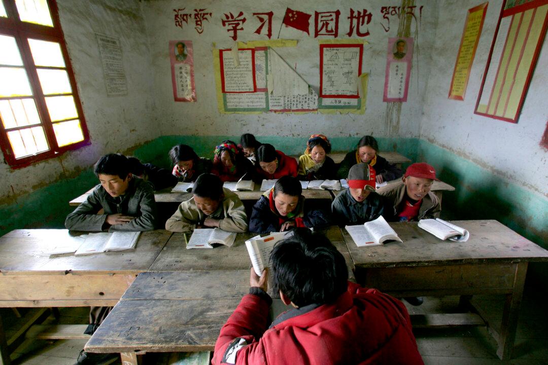Donation to Poor Children in China Comes With Propaganda Strings Attached