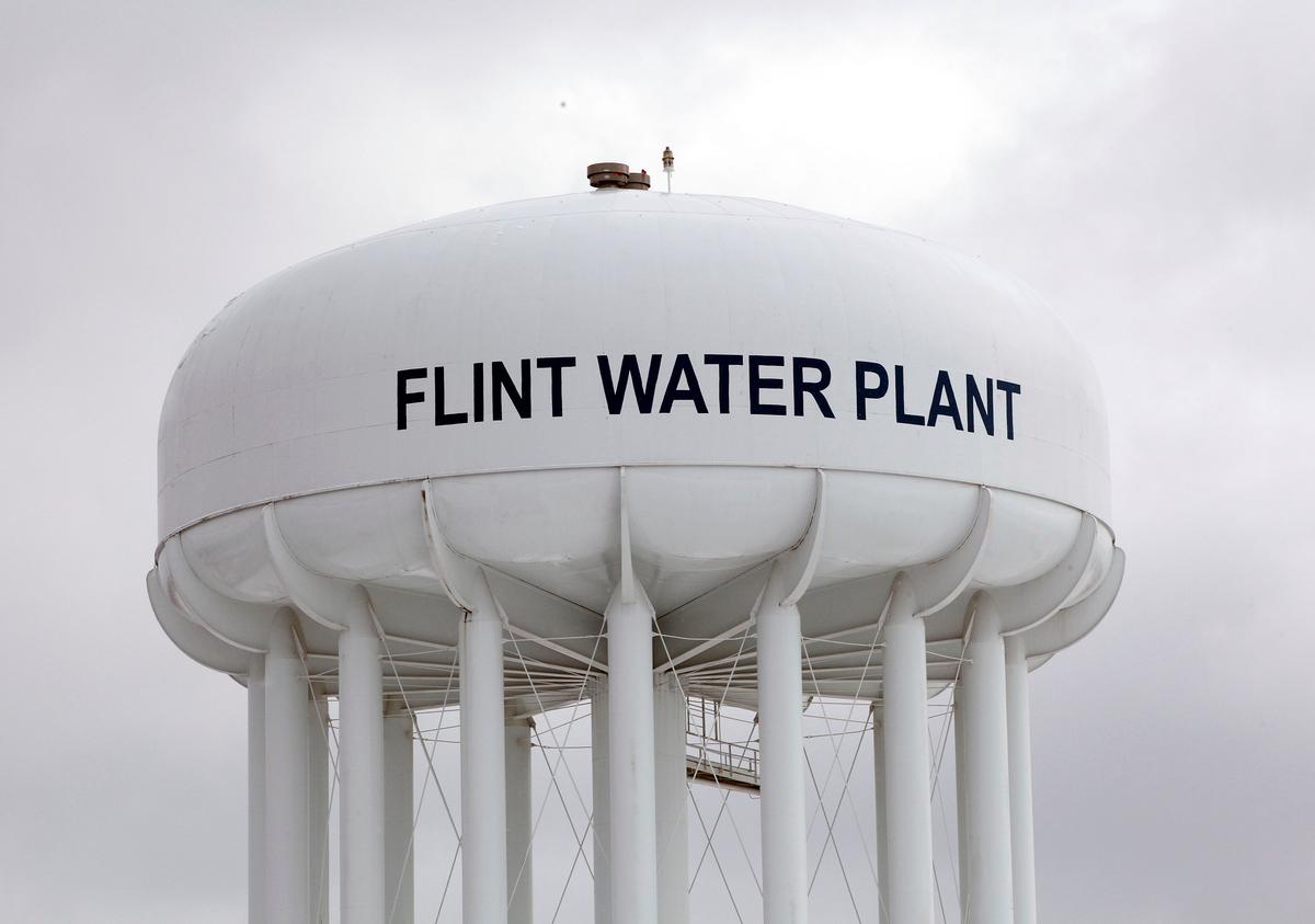 Flint Official Says State Overruled Plans to Treat Water