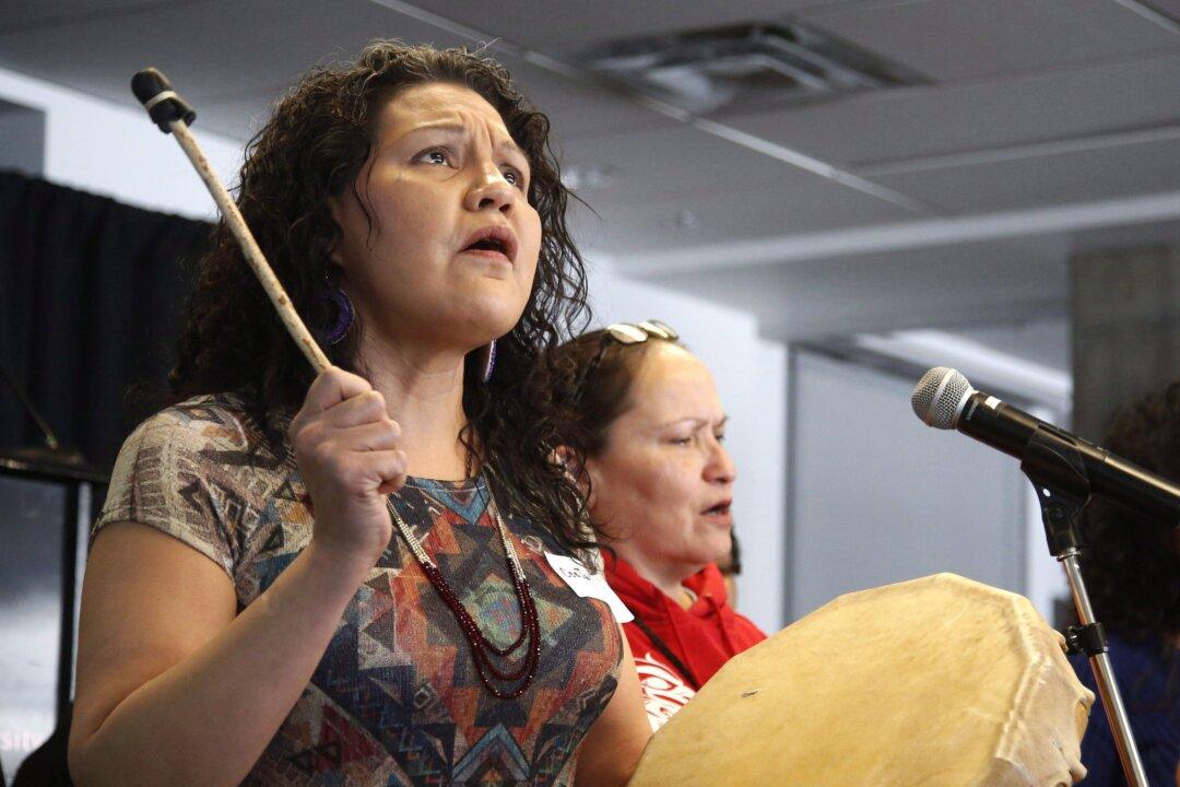 Bennett Hears Anger, Cynicism From Families of Murdered Aboriginal Women