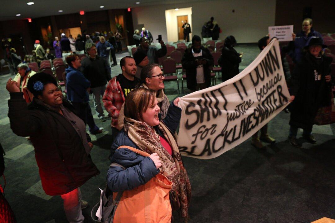 Timeline of Events After Fatal Police Shooting in Ferguson