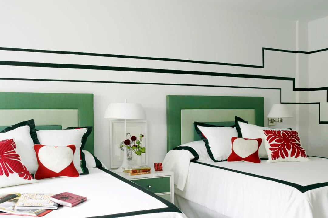 ASK A DESIGNER: Decorators’ Tips for a Cozy Winter Bedroom