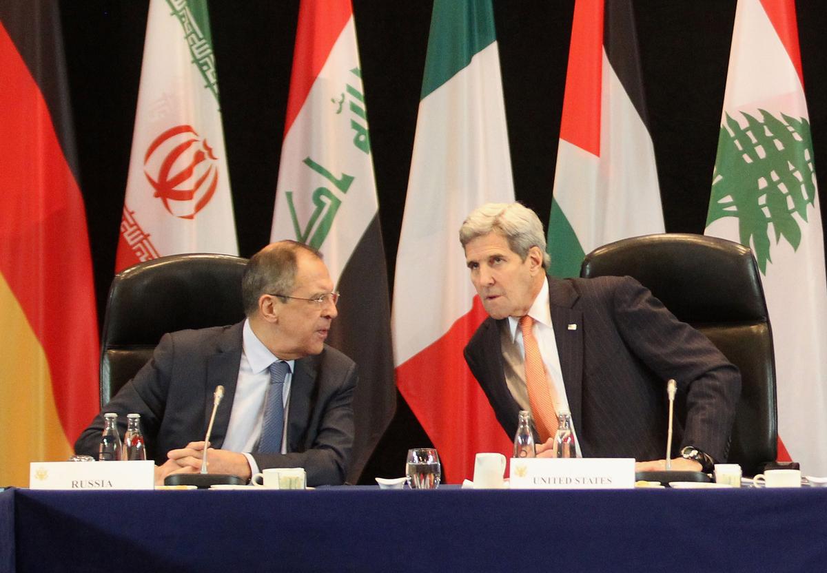 Obama Administration Opening 2-front Campaign on Syria