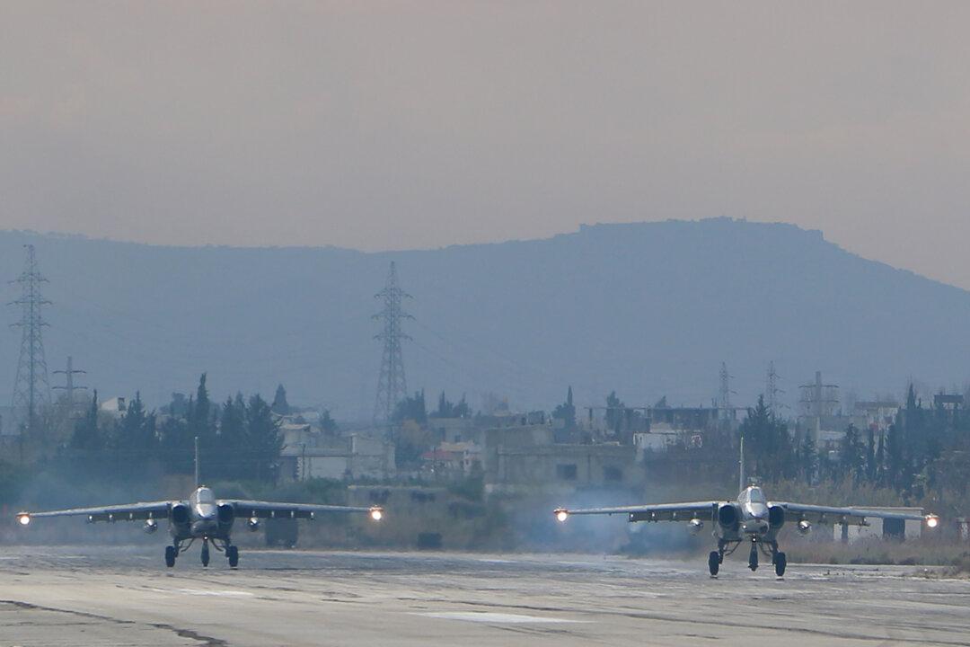 Russia Presses Air Blitz in Syria to Dictate Peace Terms