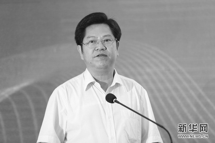 Chinese Say Happy Goodbye to Official That Banned Pigs and Motorbikes