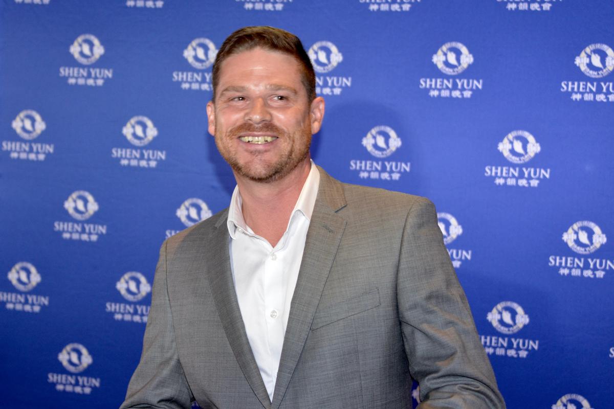 Shen Yun Gives Illuminating, Warm, Fuzzy Feeling