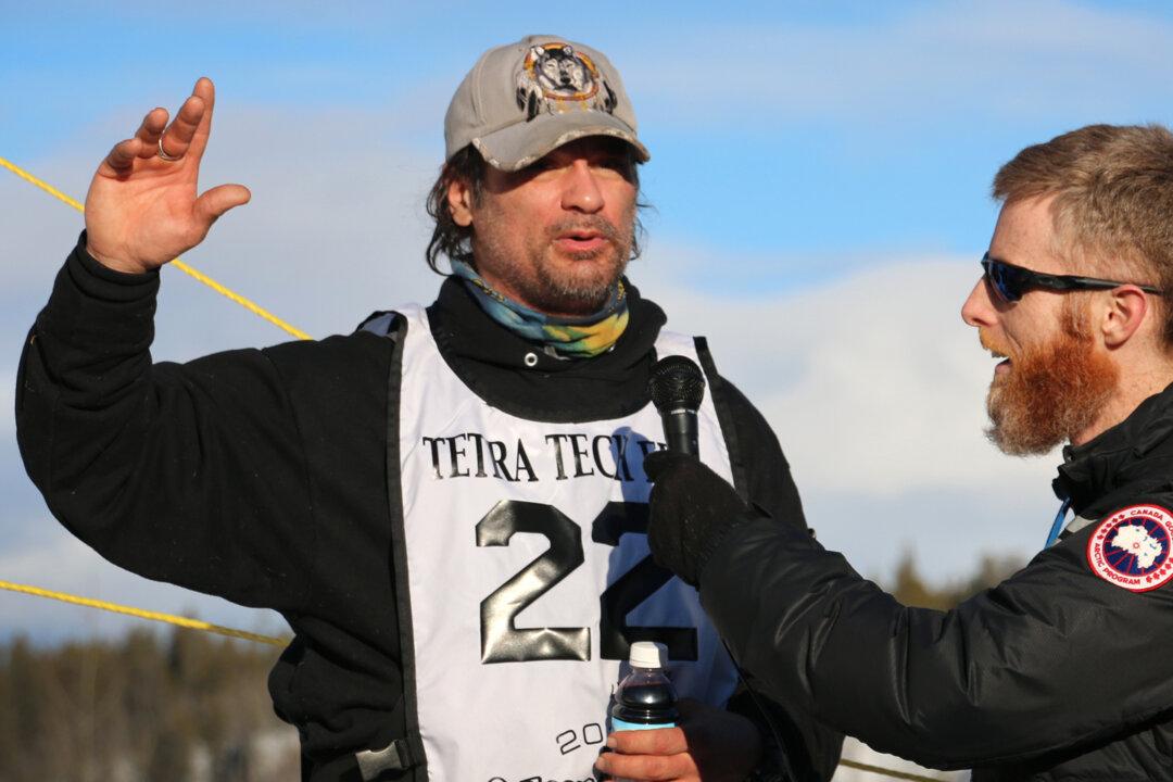 American Musher Wins Yukon Quest Sled Dog Race in 9 Days