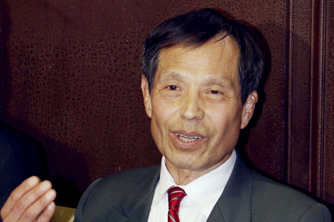 Japanese Lawmaker Criticized for Linking Obama to Slaves