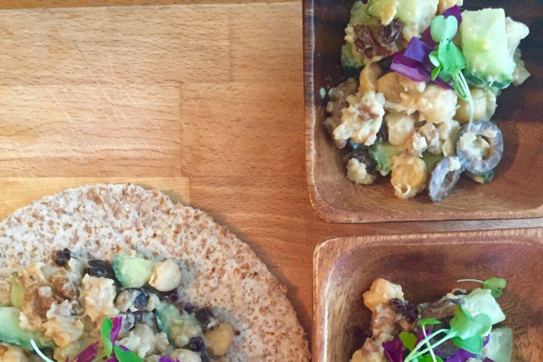 Chickpea Salad, a Simple Five-Minute Meal