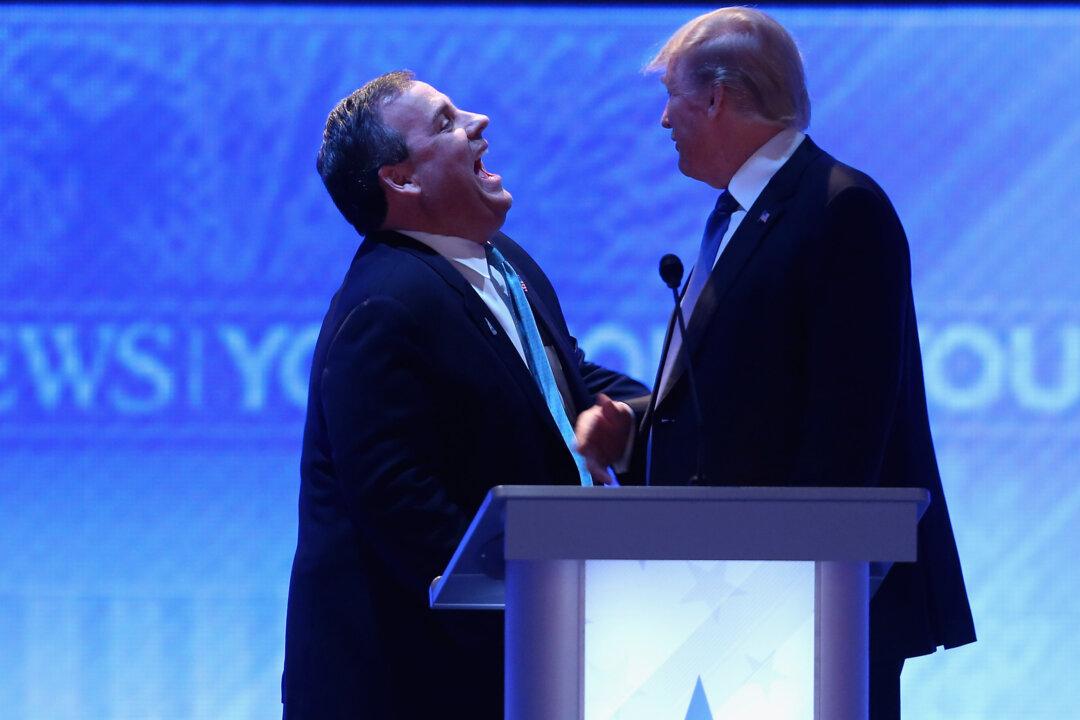 New Jersey Gov. Chris Christie Endorses Donald Trump