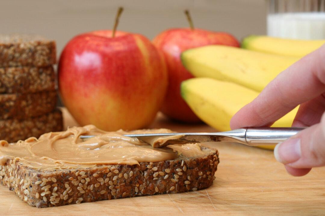 Is Peanut Butter Bad for Your Health? A Look at the Evidence