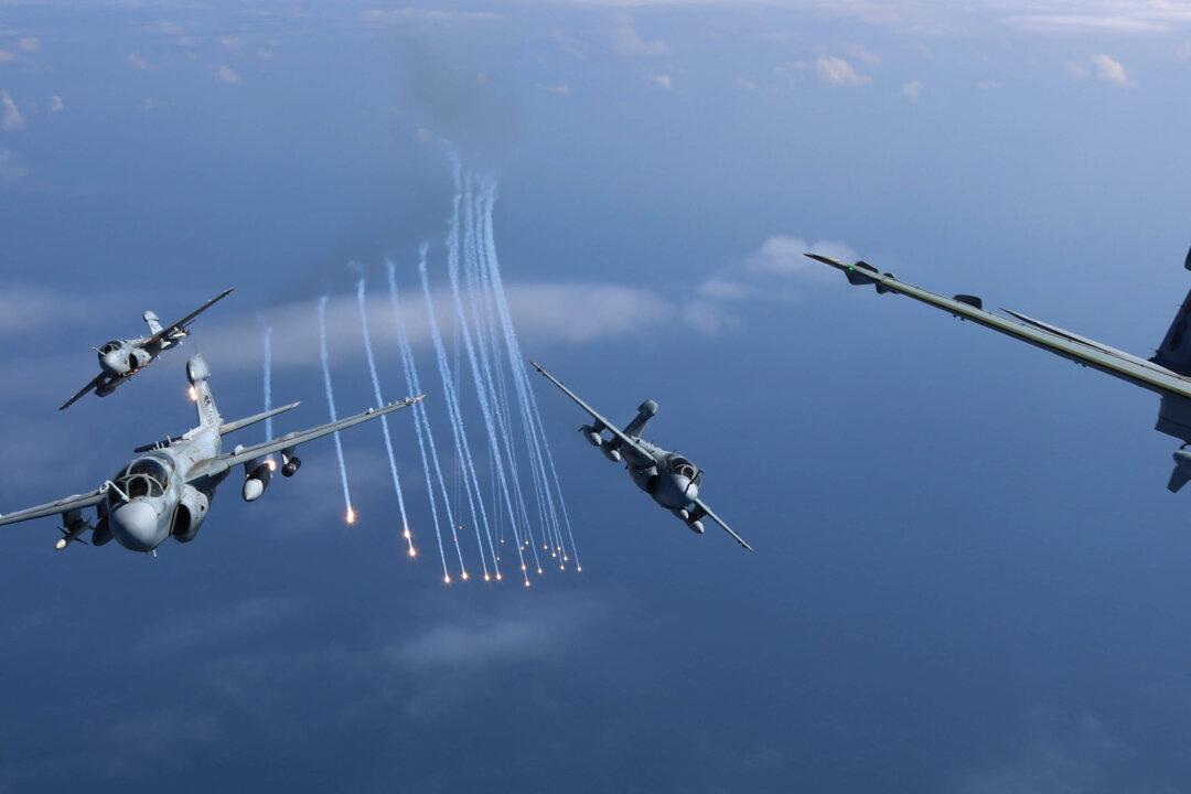 Watch the Marine Prowler Squadrons Take Their Last Flight Together