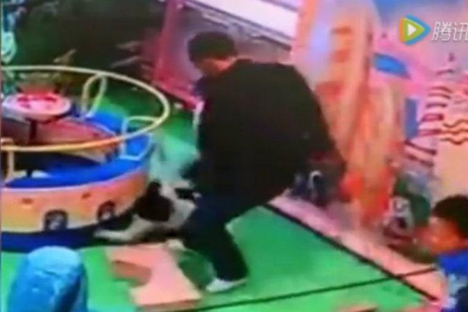 Man Kicks Toddler in the Back for Bumping Into His Daughter at Playground in China