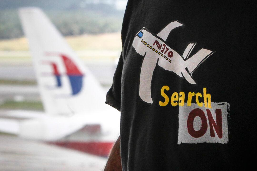 US Man Says Would Be ‘Lucky’ If Part He Found Is From MH370