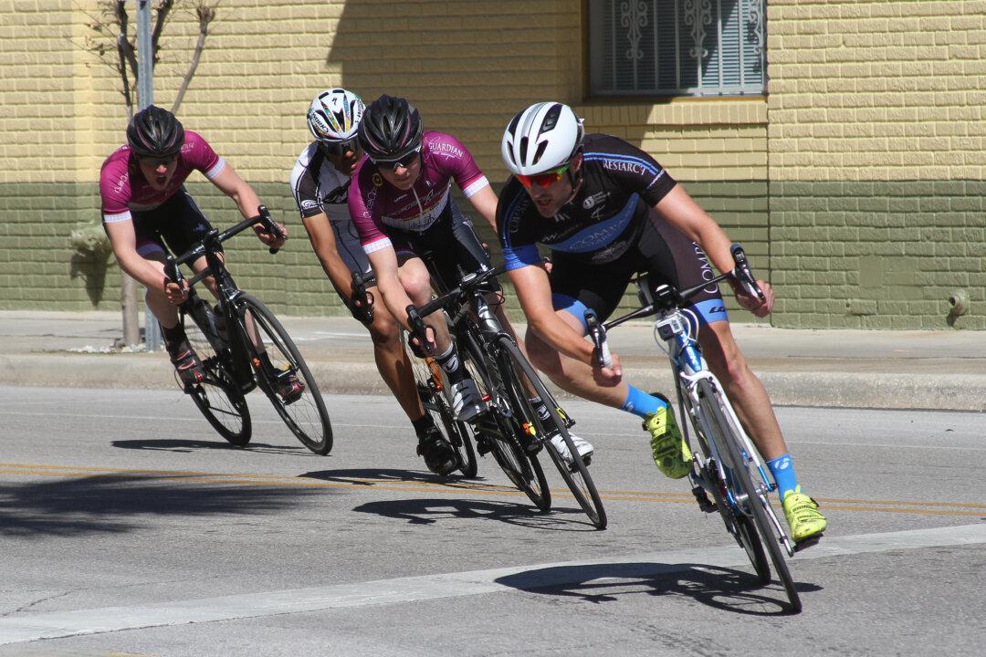 Chain of Lakes Cycling Classics Brings Speed and Excitement to Central Florida