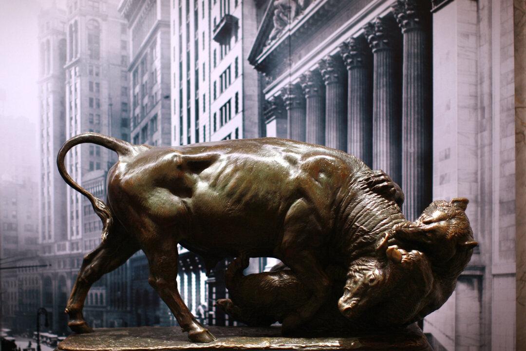 Why Is It so Difficult to Rein in Wall Street?