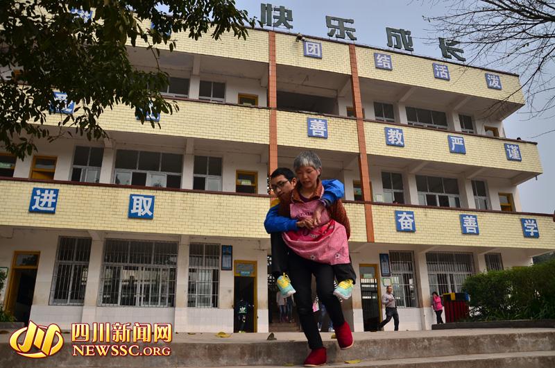 Disabled 8th Grader Pens Touching Letter to Mother on International Women’s Day