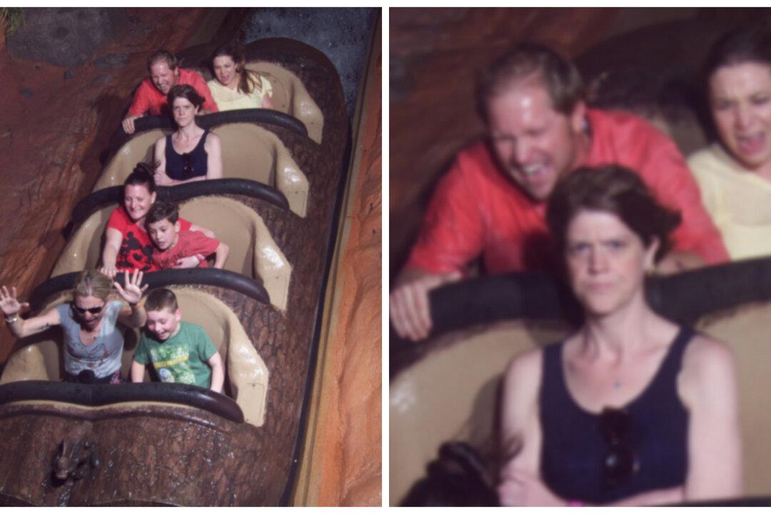 Image Captured at Splash Mountain Shows Angry Lady on Disney World Ride