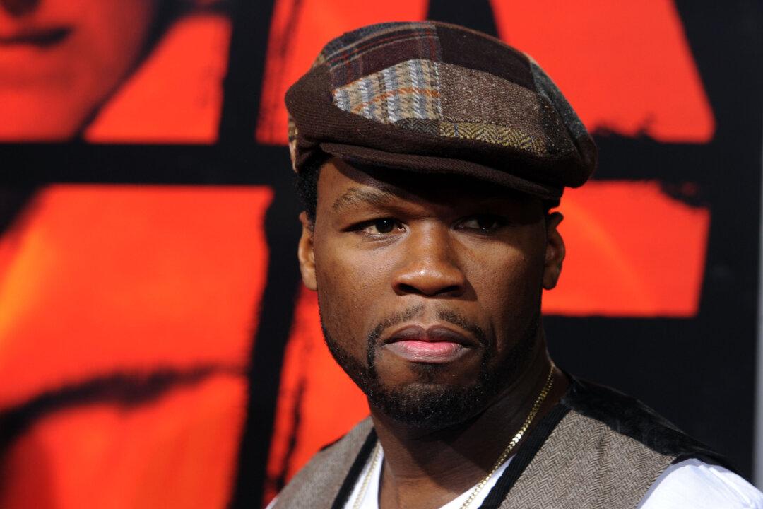 Rapper 50 Cent Tells Bankruptcy Judge That Photos of Piles of Cash ‘Were Fake’