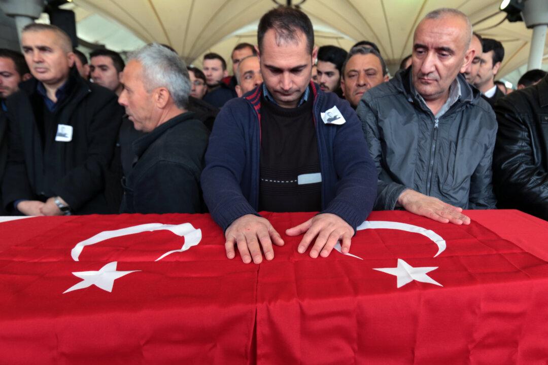 Bombing in Ankara: Who Is Fighting Who in Turkey?