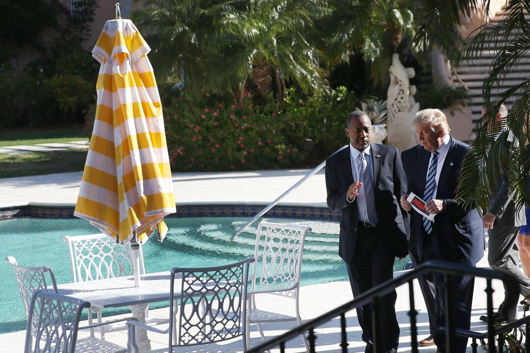 Donald Trump Wakes After Just Three Hours of Sleep and Never Wears Swimming Trunks, Butler of 30 Years Reveals