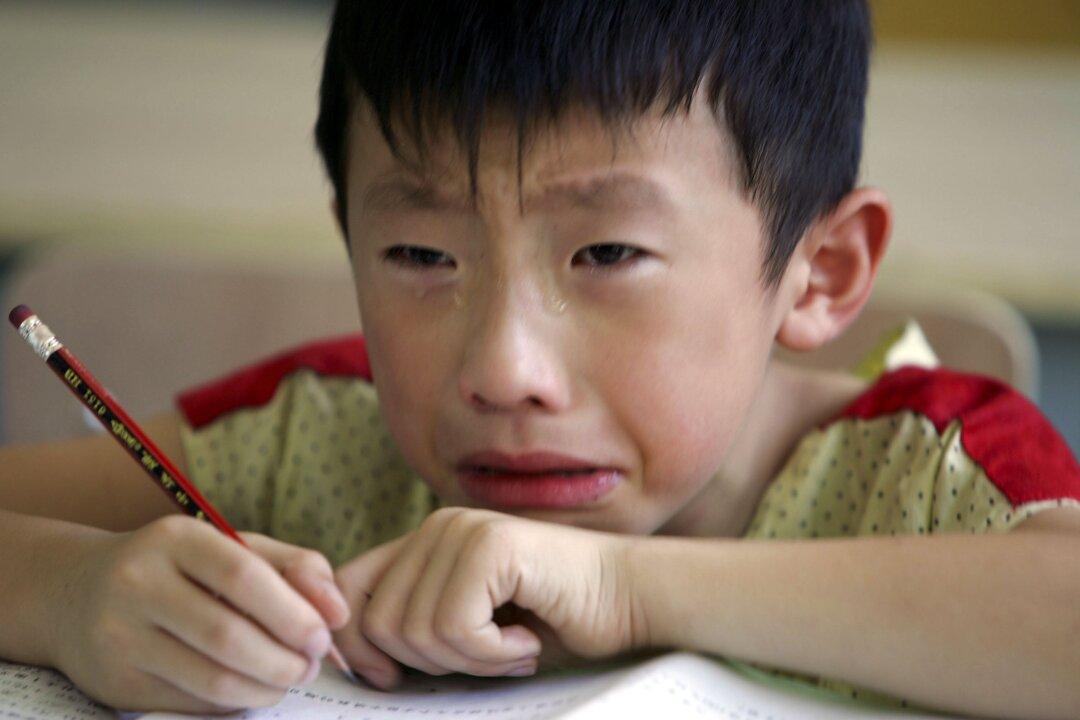 How Teachers in China Are Using Social Media to Manage Pupils Day and Night