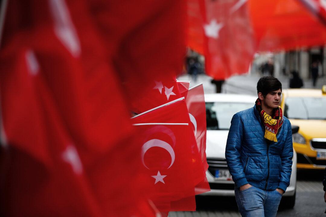 Istanbul Bomber Identified as Militant With Links to ISIS