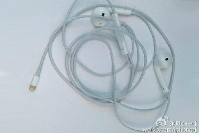 Apple Might Be Replacing the Headphone Jack With This Instead