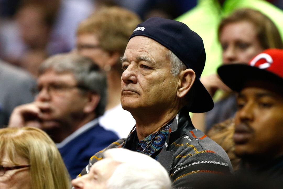 Bill Murray: Videos Show Actor Reacting at Xavier’s NCAA Game Against Wisconsin